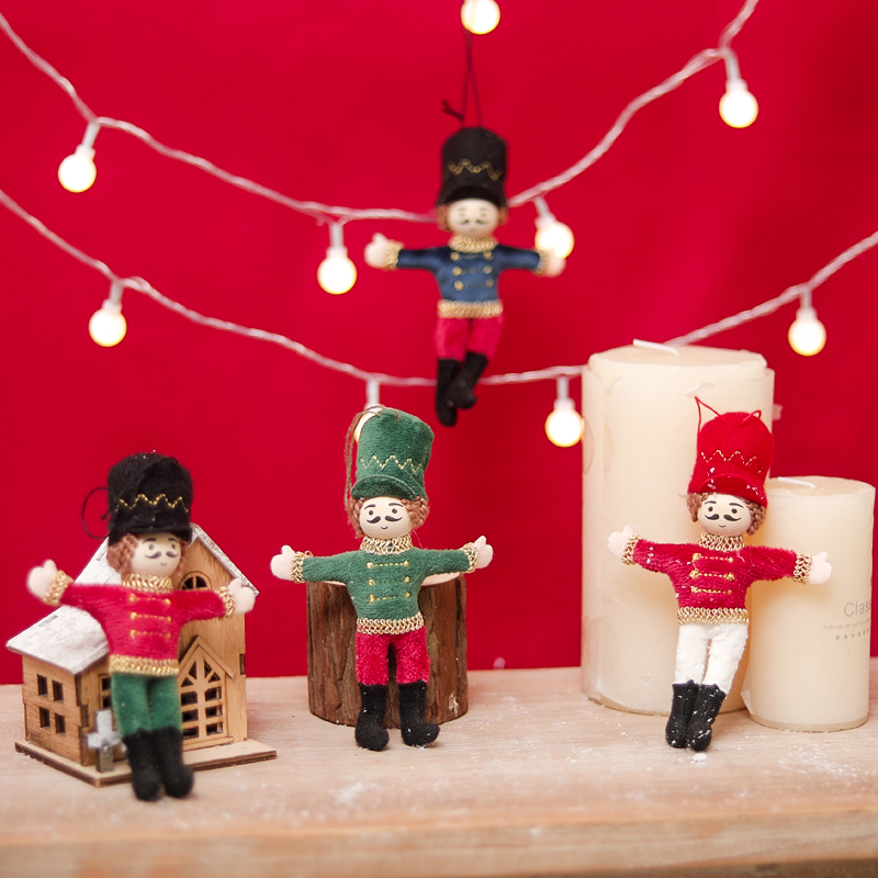 Nutcracker Figurine - เครื่องประดับต้นคริสต์มาสรูปทหารนัทแครกเกอร์ ของตกแต่งบ้าน ของขวัญสำหรับงานปาร์ตี้และวันหยุด อุปกรณ์ตกแต่งบรรจุภัณฑ์ ของขวัญปีใหม่