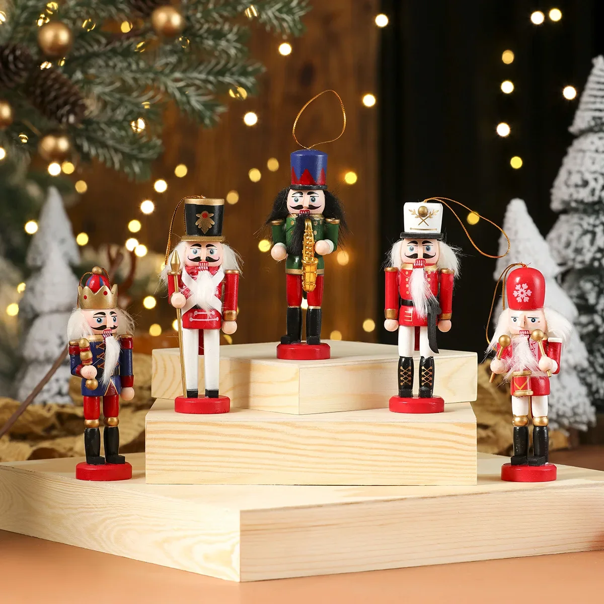 Nutcracker Figurine - ทหารทาสี ตุ๊กตาพกพาสำหรับเทศกาล ตุ๊กตาถั่วแตก จี้ตุ๊กตา ตุ๊กตาถั่วแตกหลากสี ของขวัญ